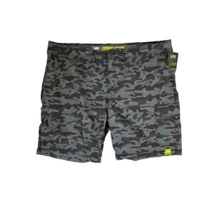Lee Extreme Motion Cargo Shorts Mens Size 50 Black Camo Stretch Performance NWT